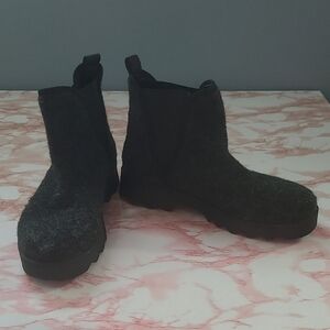 GUC Aerosoles Swallow Pull-on Gray Fabric Boots Sz 11M